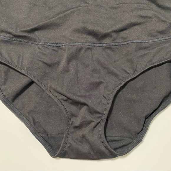 Maidenform High Waisted Tummy Control Brief - Picture 4 of 14